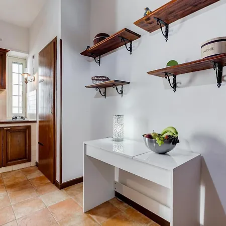 Bdc - Egeria 3-bdr Huge Apartment Rome