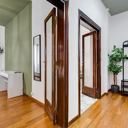 Bdc - Egeria 3-bdr Huge Apartment Rome