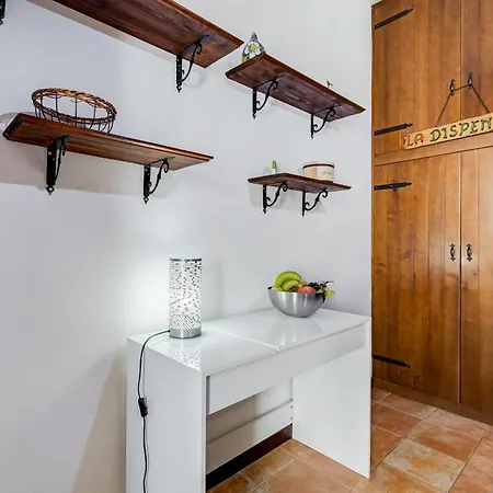 Bdc - Egeria 3-bdr Huge Apartment