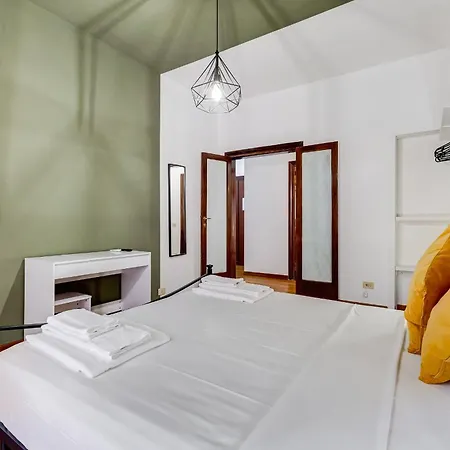 Bdc - Egeria 3-bdr Huge Apartment